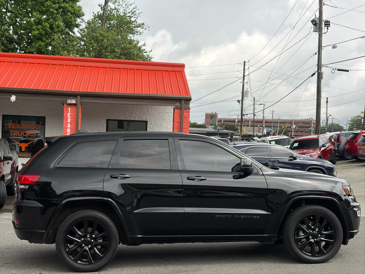 jeep grand cherokee 2018 1C4RJEAG4JC323173 image jeep grand cherokee 2018 1C4RJEAG4JC323173 image